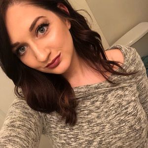 Meet your Posher, Colleen